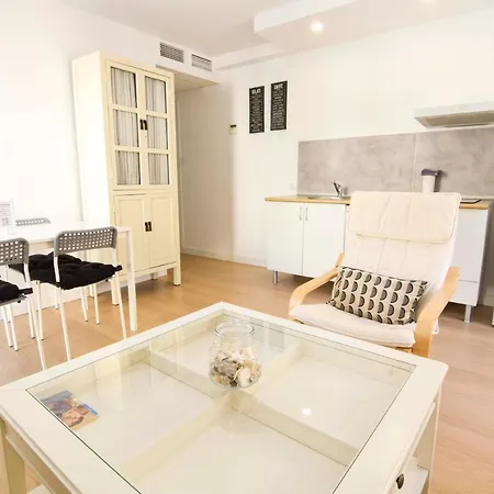 Letmalaga Lord Beach Apartment