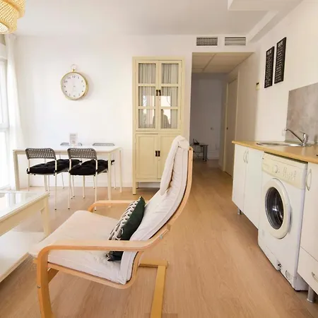 Letmalaga Lord Beach Apartment Malaga
